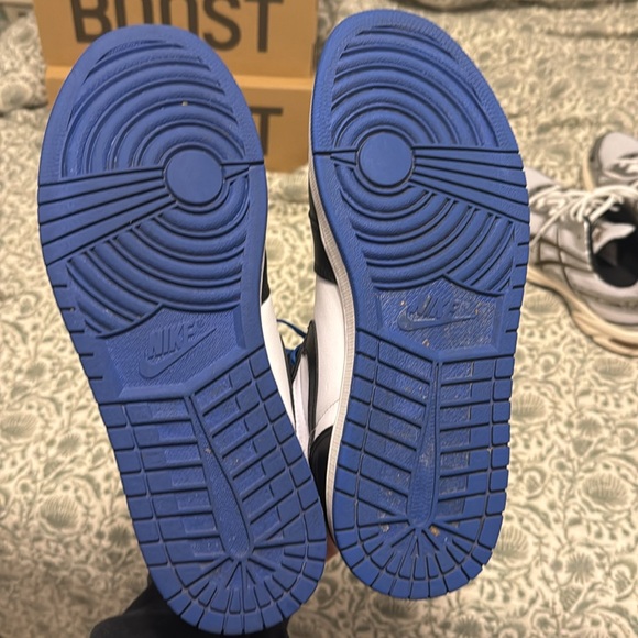 Air Jordan 1 Royal Toe 2020 Size 11.5 Used 9/10 condition - Picture 5 of 6